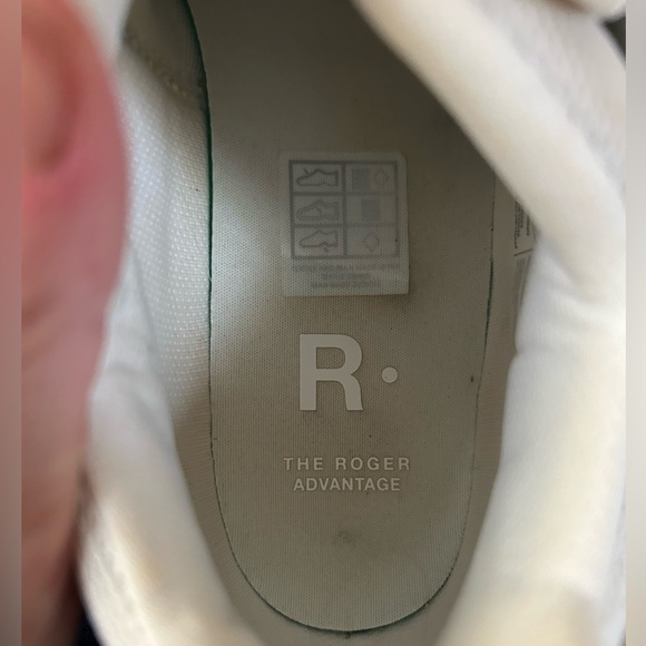 *Barely Worn* On Roger Advantage 1 Women's White Leather Sneakers, Size 9.5 - Picture 12 of 16